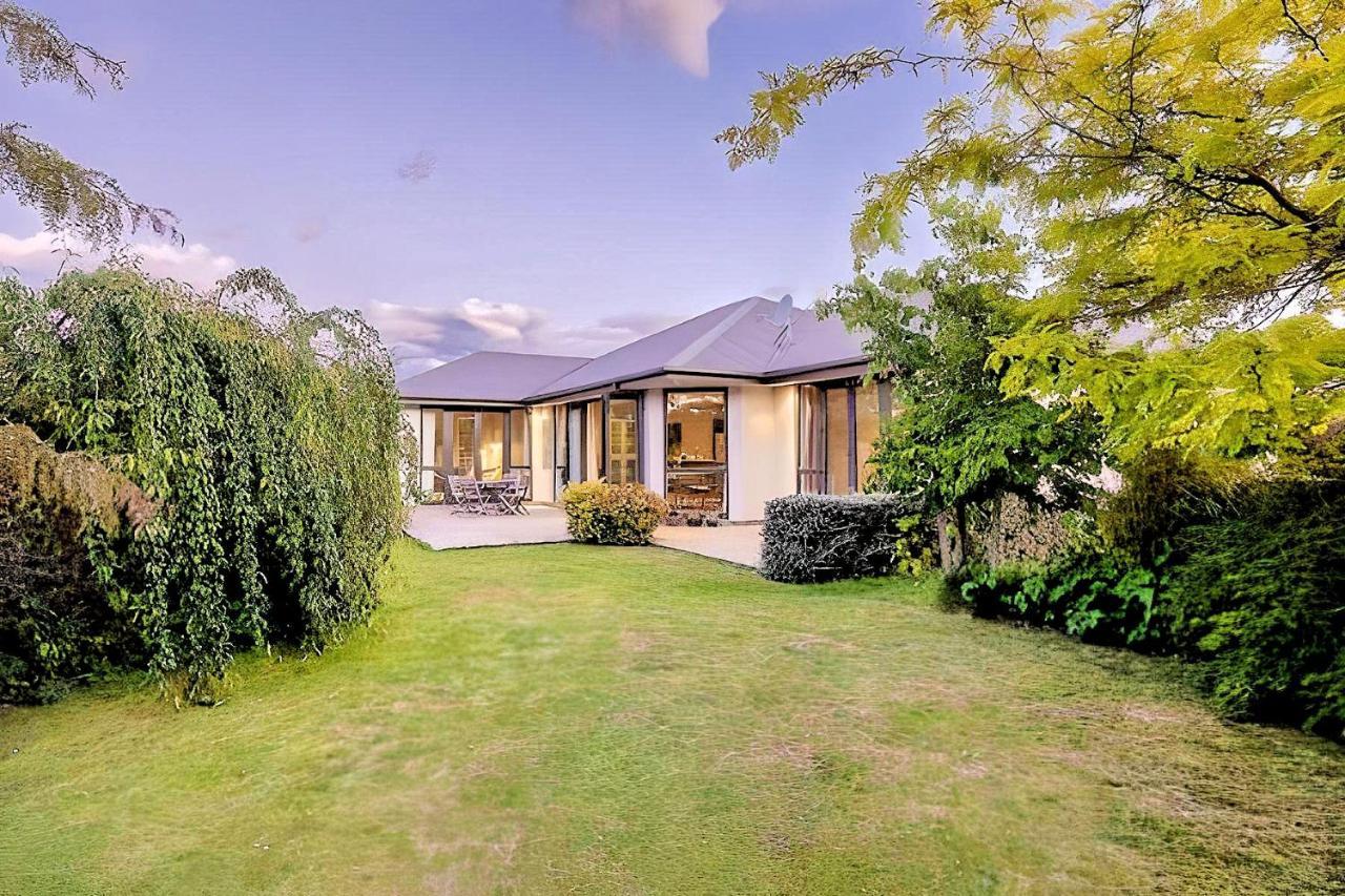 Wanaka Holiday Home Exteriör bild