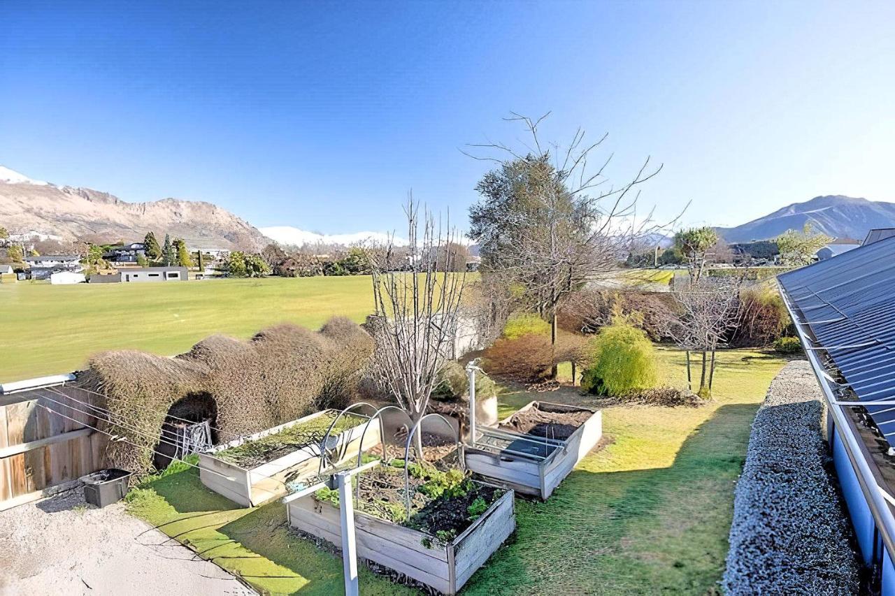 Wanaka Holiday Home Exteriör bild