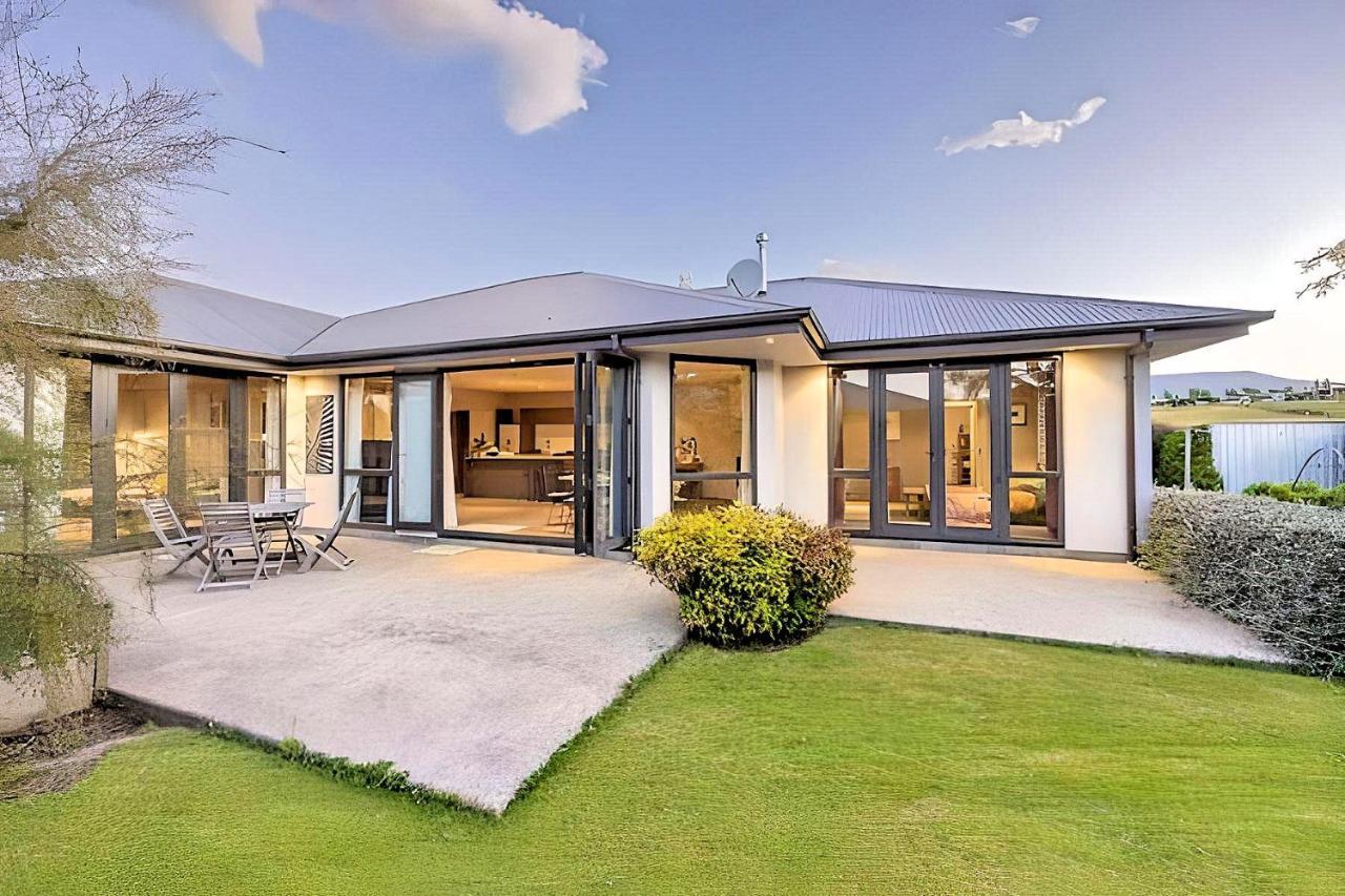 Wanaka Holiday Home Exteriör bild